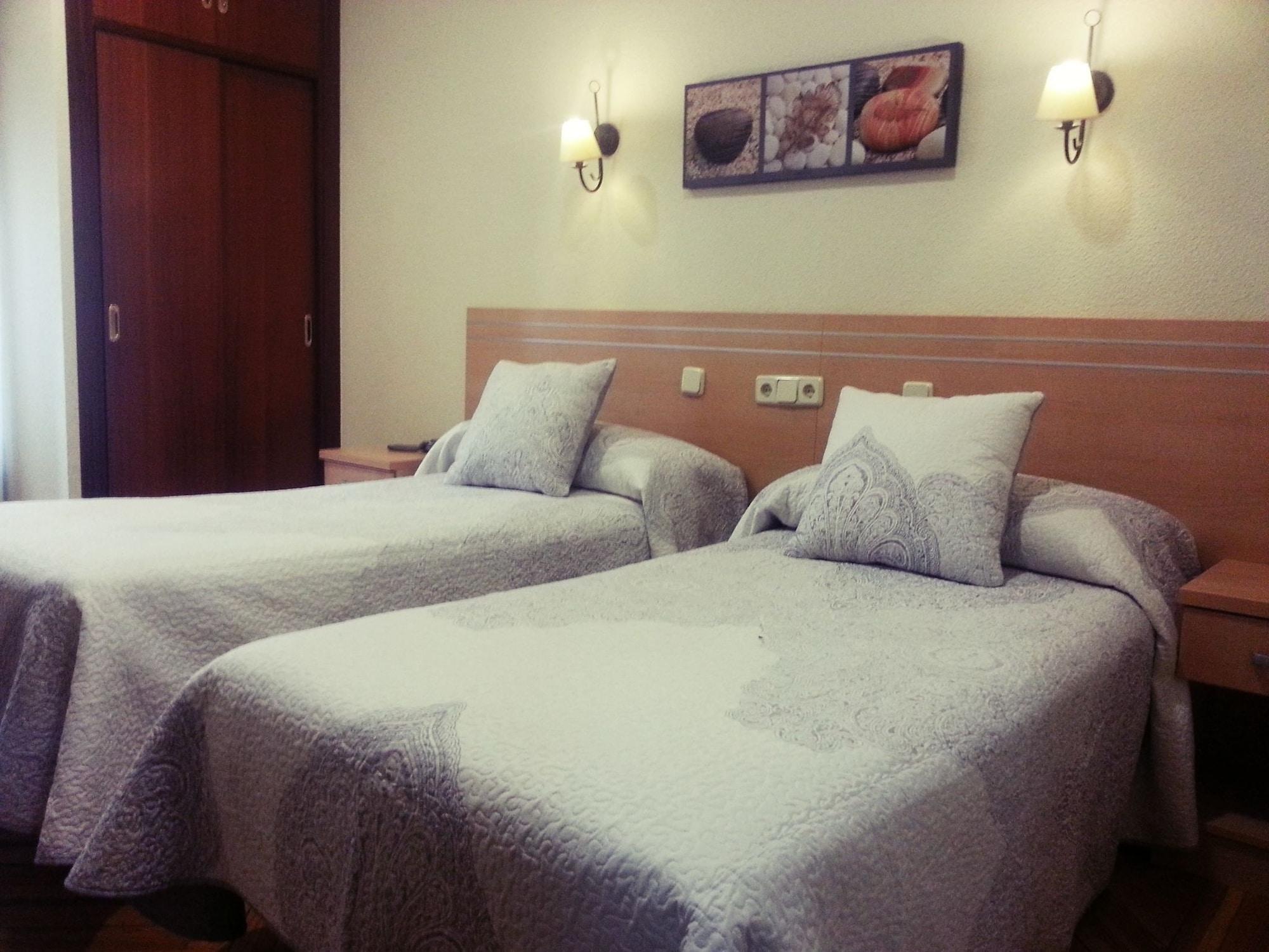 Hostal Avenida Madrid Kültér fotó