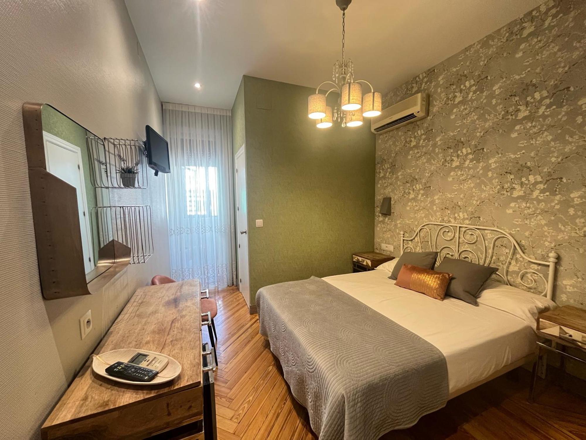 Hostal Avenida Madrid Kültér fotó